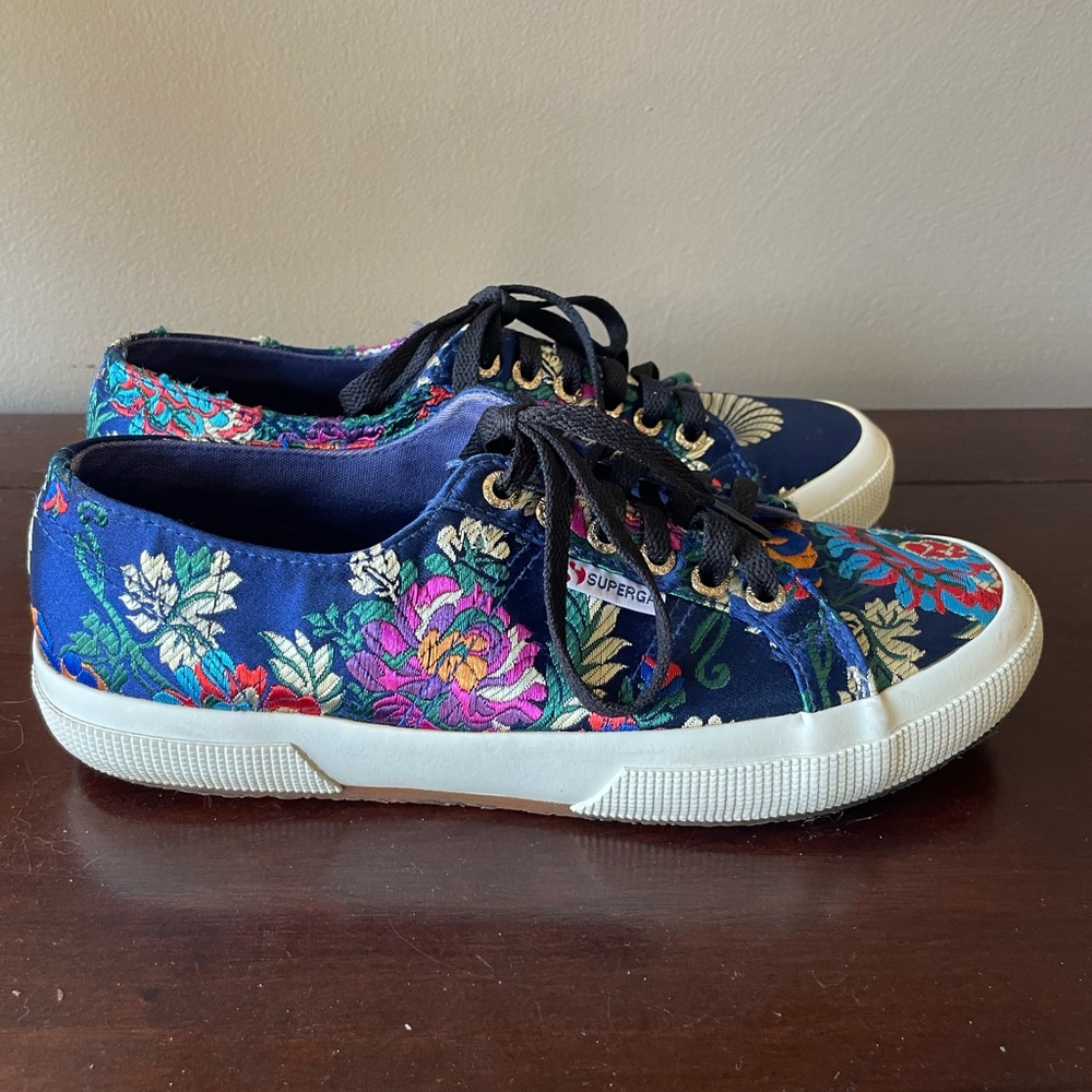 Superga Korelaw Navy Blue floral Satin Embroidered Jacquard Sneakers Sz 9